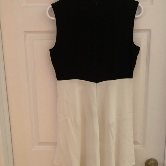 ZARA Colour Block Swing Dress - Picture 2 of 3